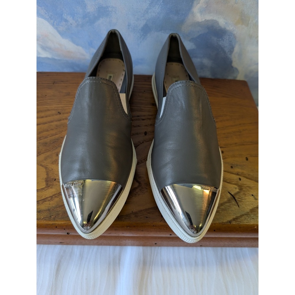 Miu Miu 9.5 Gray Leather Point Cap Toe Loafer